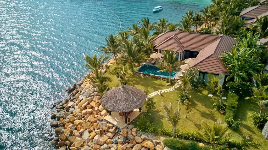 Bãi Biển Dài, Đẹp Và Khí Hậu Ôn Hòa Quanh Năm