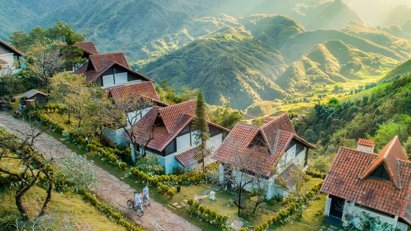Cảnh Quan Thiên Nhiên Hùng Vĩ, Tráng Lệ