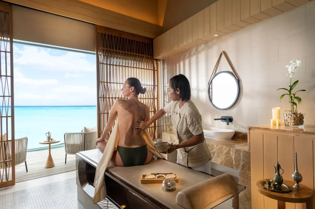Nghỉ Dưỡng Kết Hợp Chăm Sóc Sức Khỏe Là Gì?